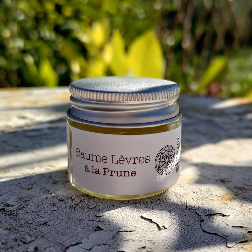 baume à lèvres à l'huile de prune